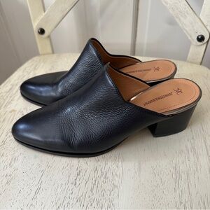 Johnston & Murphy Black Leather Women's Trista
Mules, 8